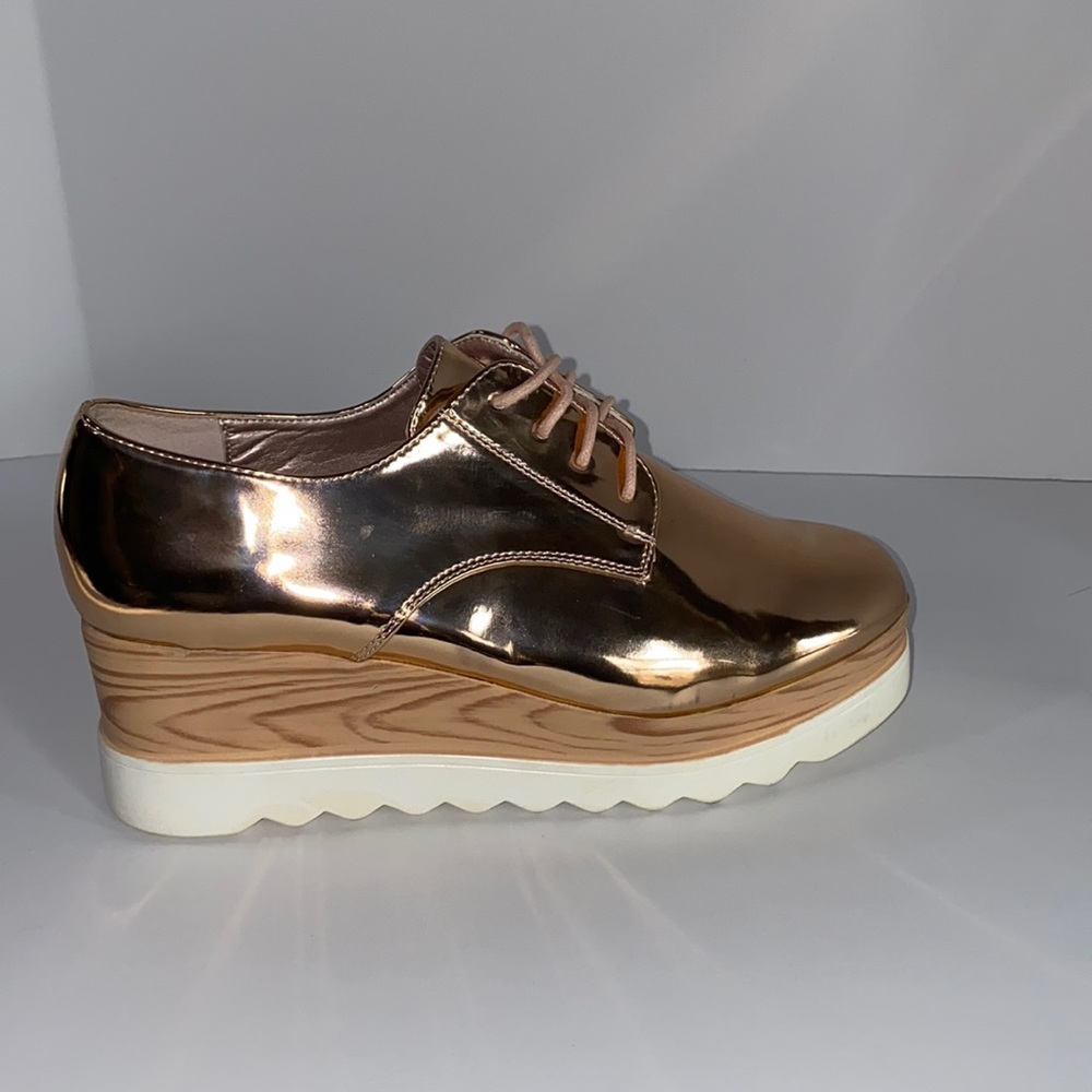 WANTED Rose Gold Platform Shoe Sz 9